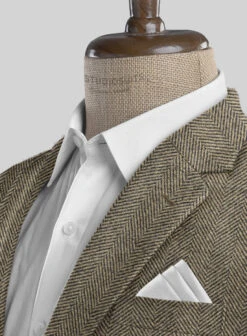 Italian Highlander Stone Beige Herringbone Tweed Suit 15 Italian Highlander Stone Beige Herringbone Tweed Suit -Elite Attire Store italianhighlanderstonebeigeherringbonetweedsuitlook 4